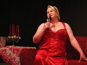 Pfundsweib: Daphne deLuxe begeisterte das Publikum in der Eschenbachhalle. Foto: Gerd Schaar