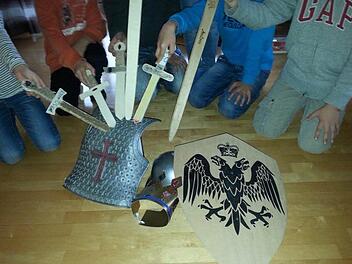 Die Geschichte vom Heiligen Georg stand im Oerlenbacher Pfarrheim im Mittelpunkt. Foto: privat