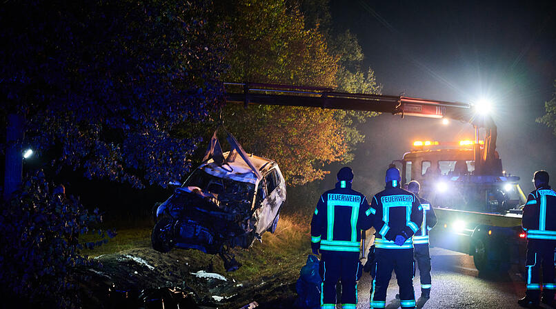 Vier Tote bei Unfall auf Landesstra&szlig;e in Brandenburg