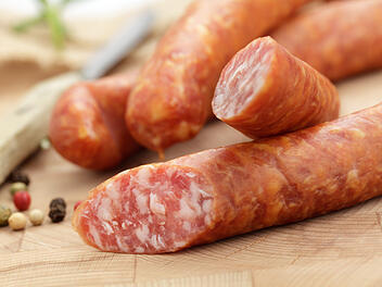 Hersteller ruft beliebte deutsche Wurst-Sorten zurück - Krankheitserreger gefunden