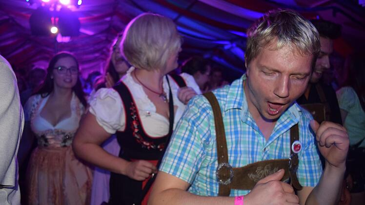 Die Vorfreude hatte sich gelohnt: Beim OktOPAfest kommt beste Stimmung auf. Foto: Daniela Pondelicek