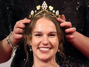 Wahl der 68. Fr&auml;nkischen Weink&ouml;nigin