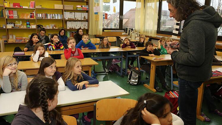 Grundschule Buttenheim  Foto: Barbara Herbst