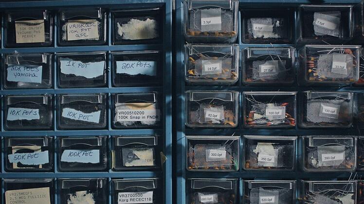Der Vater best&auml;tigte seinem Sohn mittlerweile per Mail, dass er die Sammlung weggeschmisse habe, weil er sich Sorgen um seinen "gesundheitlichen Zustand" gemacht habe. Symbolbild: Raymond Rasmusson/unsplash.com