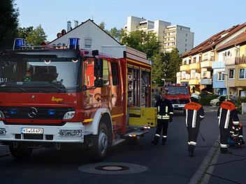 Ein Wasserschaden in einem Wohnhaus in Garitz löste am Freitag einen größeren Feuerwehreinsatz.  Foto: Peter Rauch