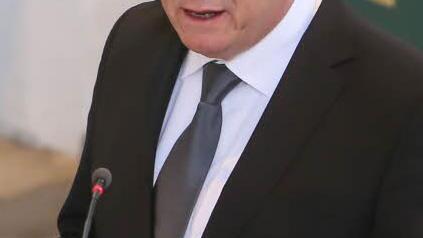 OB Henry Schramm würdigte die großen Verdienste Horst Kühnes. Foto: Barbara Herbst