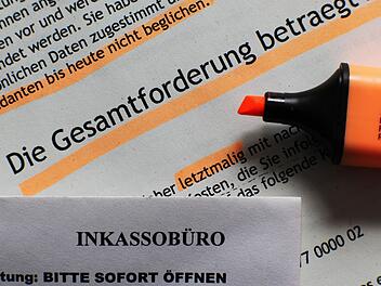 Vorsicht: Das Polizeipräsidium Unterfranken warnt vor Briefen von vermeintlichen Inkasso-Unternehmen.