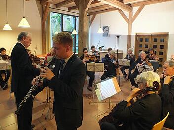 Die Musiker wurden für ihre Darbietung im Edith-Stein-Haus mit viel Applaus belohnt.  Foto: Manfred Welker