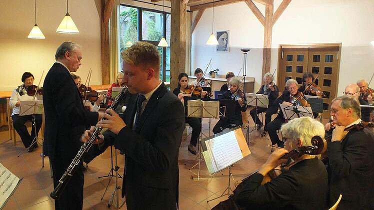 Die Musiker wurden für ihre Darbietung im Edith-Stein-Haus mit viel Applaus belohnt.  Foto: Manfred Welker