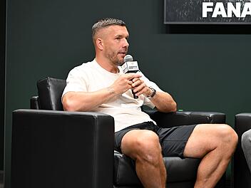 Lukas Podolski Lukas Podolski hat bei "Stern TV" über das "Glücksgefühle"-Festival gesprochen.