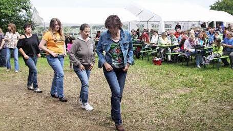 ... und natürlich Line Dance dazu.