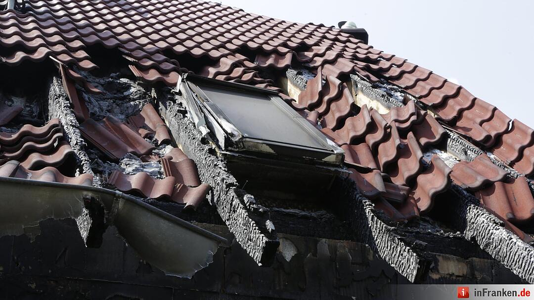 Wohnhausbrand in Allersberg - Feuerwehr verhindert schlimmeres