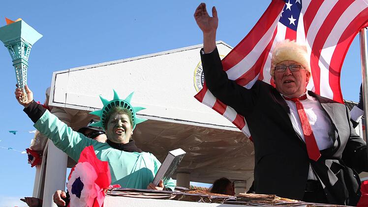 Donald Trump war - wie wohl bei fast allen Faschingszügen - auch in Kleukheim dabei.