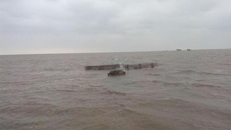 Auf der Nordseite der Sylter Tidebank liegt der Whiskey aus Neuses. Auf der Nordseite der Sylter Tidebank liegt der Whiskey aus Neuses.