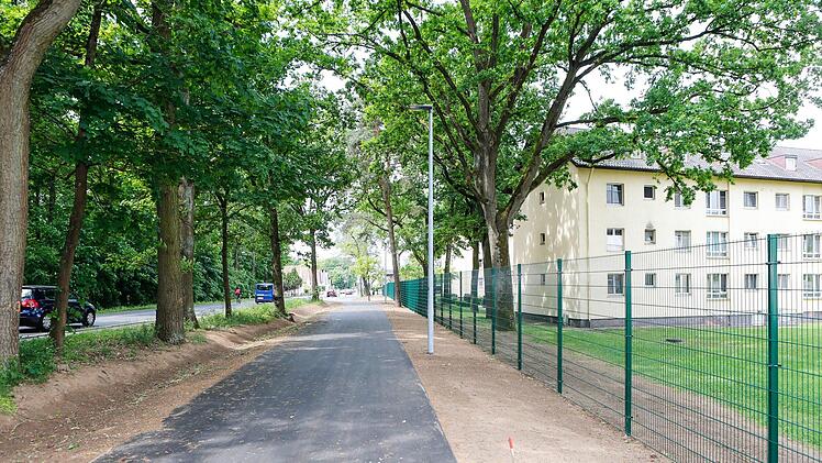 Der neue Geh- und Radweg ist rund 500 Meter lang.  Foto: Matthias Hoch
