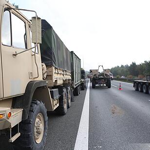Unfall auf A6 mit US-Panzer