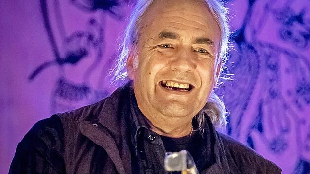 Rainer Rabus sorgt für die Musik.
