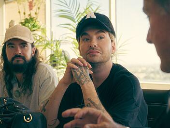 "Kaulitz & Kaulitz" Tom (links) und Bill Kaulitz lassen sich beim Arzt durchchecken.