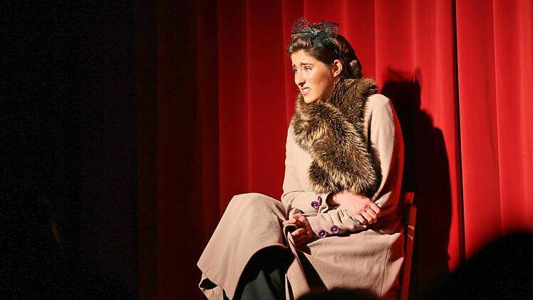 Um Leben oder Tod eines 19-Jährigen, der seinen Vater erstochen haben soll,  geht es in dem Theaterstück "die zwölf Geschworenen".  Foto: Dieter Britz