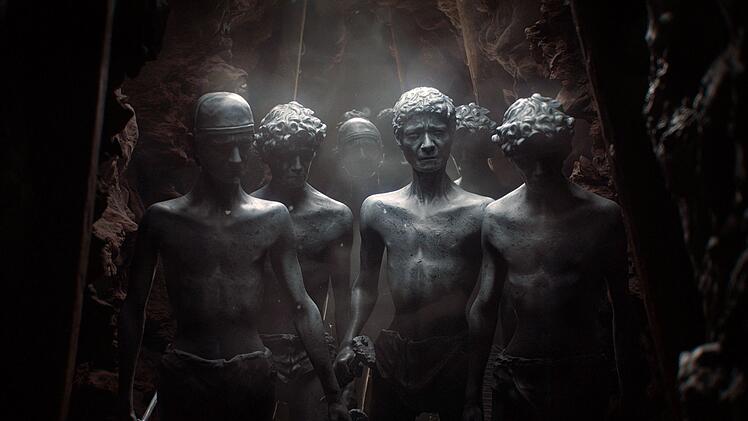 Sklaven in den Minen von Laurion: Athen konnte durch die Ausbeutung der Silberminen von Laurion j&auml;hrlich Hunderttausende M&uuml;nzen herstellen.