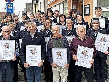 Ehrungen standen bei der Freiwilligen Feuerwehr Langensendelbach an.