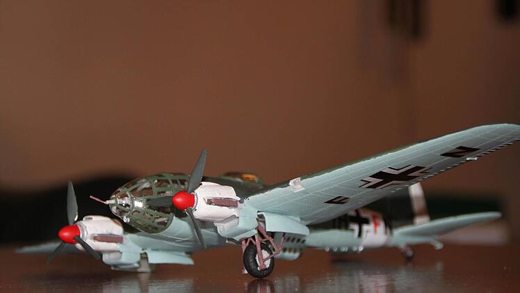 Vom Enkel nachgebaut: Mit einer He 111 flog Möller in die Freiheit.