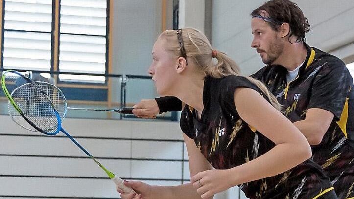 Volle Konzentration auf den ersten Aufschlag in der Regionalliga: Charleen Lissel und Stephan Sartoris und hoffen am Samstag auf den ersten Sieg für den BV Bamberg in der dritthöchsten Spielklasse.Foto: privat