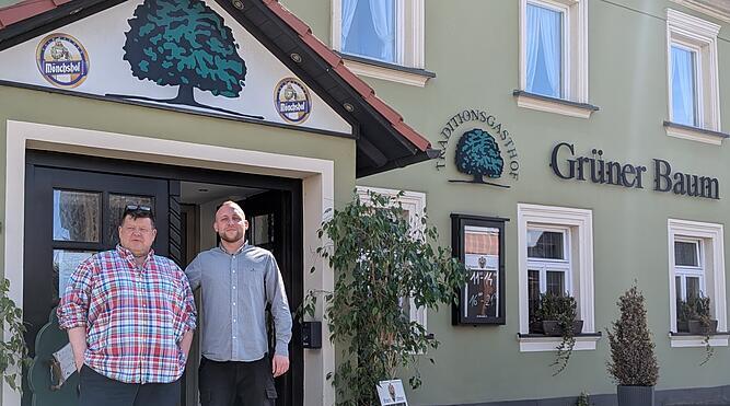 Fr&auml;nkische K&uuml;che und Grillen mit Live Musik im Gr&uuml;nen Baum