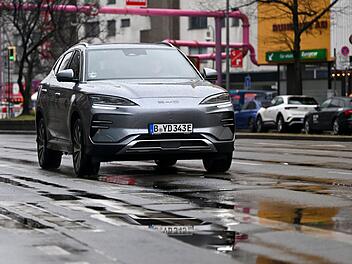 Chinesischer Autobauer BYD - Elektroautos