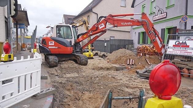 Die Restkosten f&uuml;r die Erneuerung der Baiersdorfer Hauptstra&szlig;e sind einer der Posten, die das Stadts&auml;ckel belasten.