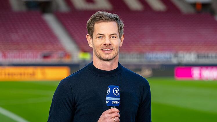 Alex Schl&uuml;ter ist seit 2025 Teil des "Sportschau"-Moderationsteams.