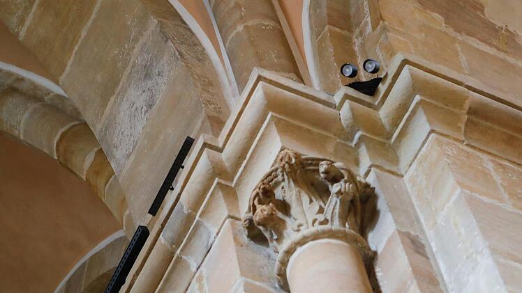 An einigen Stellen ist die neue LED-Beleuchtung schon installiert. Foto: Matthias Hoch
