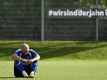 Jahn-Defensive bricht in H&auml;lfte zwei komplett zusammen