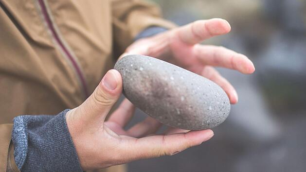 Bahnhof Bubenreuth: Steinhagel zerst&ouml;rt Glasscheiben - Zeugen gesucht