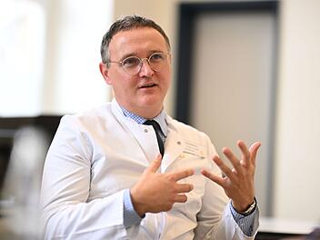 Klinikdirektor Graf zu Cyberchondrie