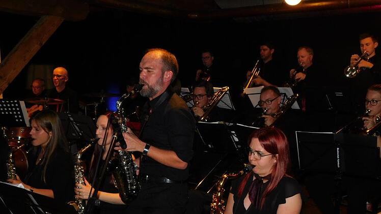 Die "T-Jazz" Big Band begeisterte das Publikum. Foto: Horst Wunner