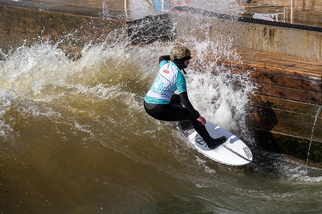 Die Surferwelle mitten in Nürnberg