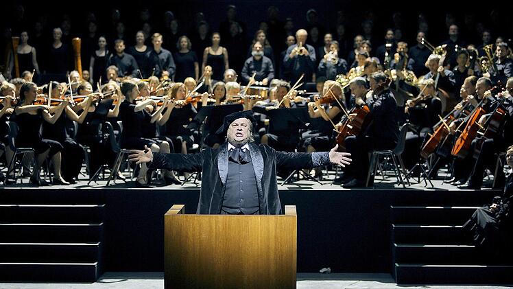 Mit der Wagner-Oper "Die Meistersinger von N&uuml;rnberg" wurden die Bayreuther Festspiele 2017 er&ouml;ffnet. Probenfoto von 2017.   Foto: Enrico Nawrath/Festspiele Bayreuth/dpa