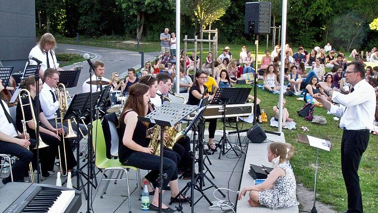 Impressionen von der Serenade der Hochschule CoburgFoto: Jochen Berger