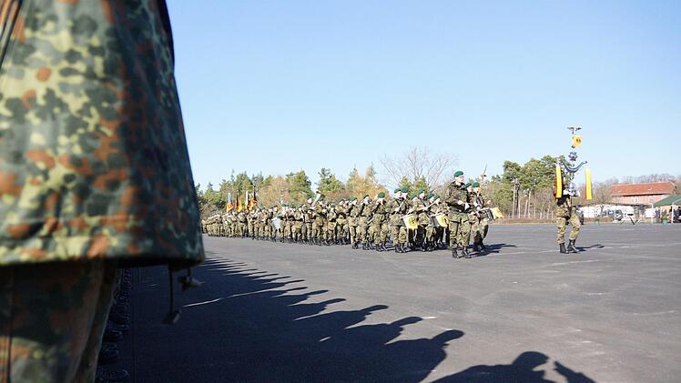 Kommandowechsel beim Hammelburger Ausbildungszentrum InfanterieFoto: Arkadius Guzy