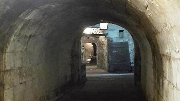 Der Braukeller der ehemaligen Brauerei Louis Wei&szlig; im Spiegel ist einer der gr&ouml;&szlig;ten Felsenkeller Kulmbachs. Foto: Lisa Reichel