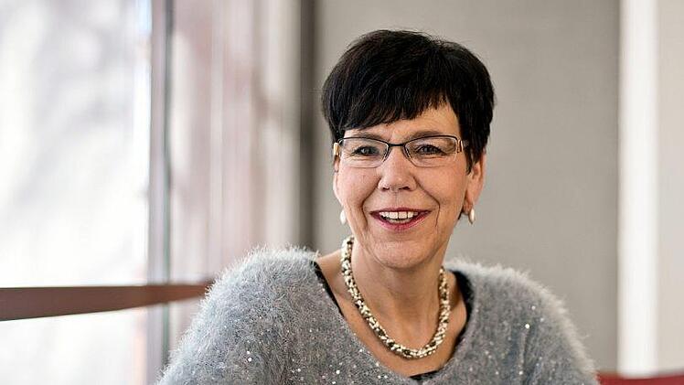 In der Kritik: Susann Biedefeld. Die B&uuml;rgermeister aus dem Landkreis Coburg sind sauer auf die SPD-Landtagsabgeordnete, weil diese f&auml;lschlicher Weise behauptet hat, nie f&uuml;r Stra&szlig;enausbaubeitr&auml;ge gewesen zu sein. Jetzt hat sie f&uuml;r diese Aussage um Entschuldigung gebeten.