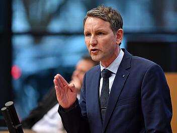 Björn Höcke, Fraktionsvorsitzender der AfD, spricht am 25.01.2018 im Thüringer Landtag in Erfurt (Thüringen). Foto: Martin Schutt/dpa