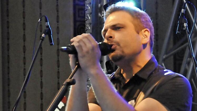 "Wir waren überwältigt, als wir im Kurgarten eintrafen. Es ist eine super Location", sagte Frontman Mario Gebhardt. Foto: Peter Klopf