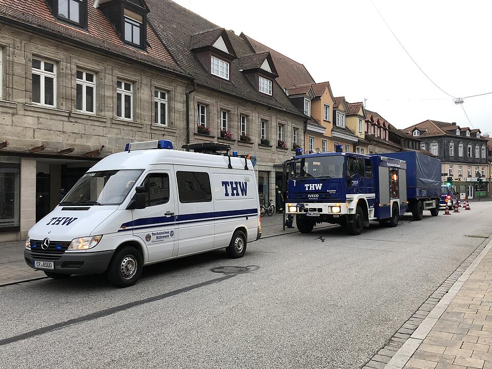 Mehrere zentimeterdicke Hagelkörner gehen in Franken nieder