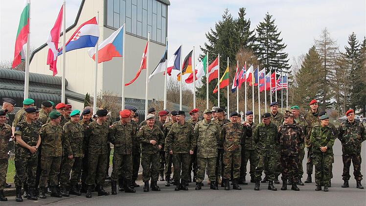 Aus 21 Nationen kamen die Führungsstäbe zur Großübung Crystal Eagle.