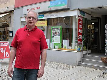 Matthias Dittmayer zieht die Konsequenz aus der zurückgehenden Kundenfrequenz. Anfang Juli schließt er seinen Laden in der Fußgängerzone. Foto: Ulrike Müller