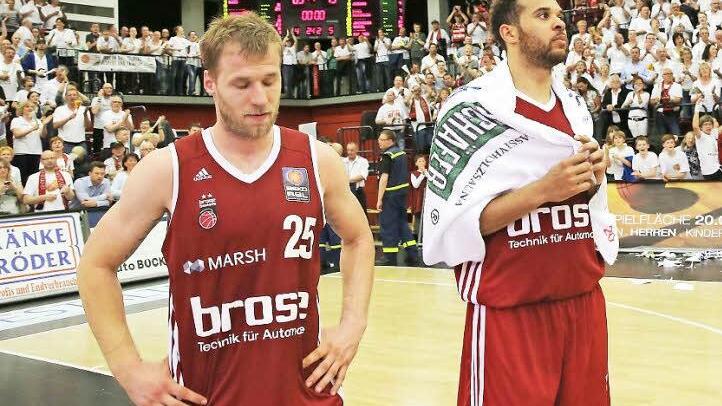 Die Enttäuschung ist Anton Gavel (l.) und Elias Harris ins Gesicht geschrieben. Foto: Daniel Löb