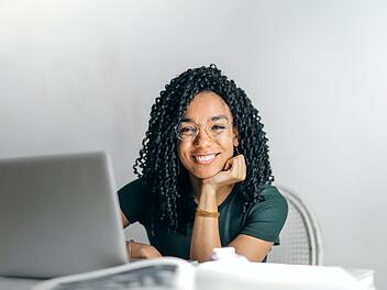 Sie sucht ihn? Kostenlos anmelden und Willkommen bei single.infranken.de und partnersuche-ab-60.de.
