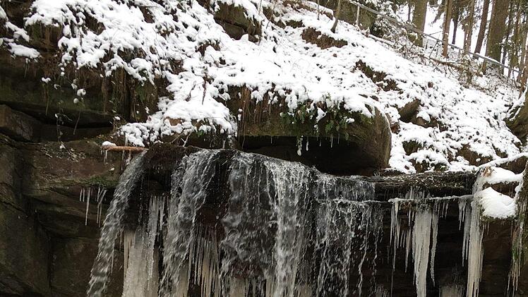 Winterwanderung zum Trettstein-Waserfall. Foto: Ralf Ruppert